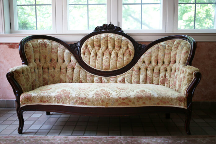 Revamp Your Living Space with Victorian Furniture!